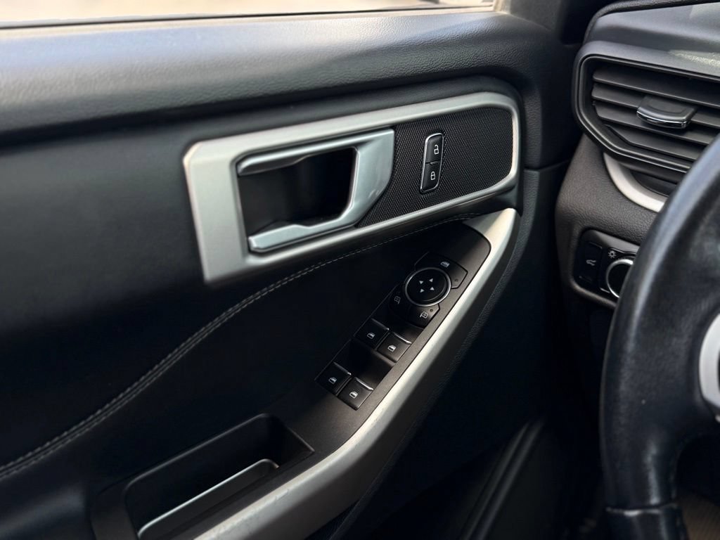 Certified 2023 Ford Explorer XLT AWD/4WD image 19