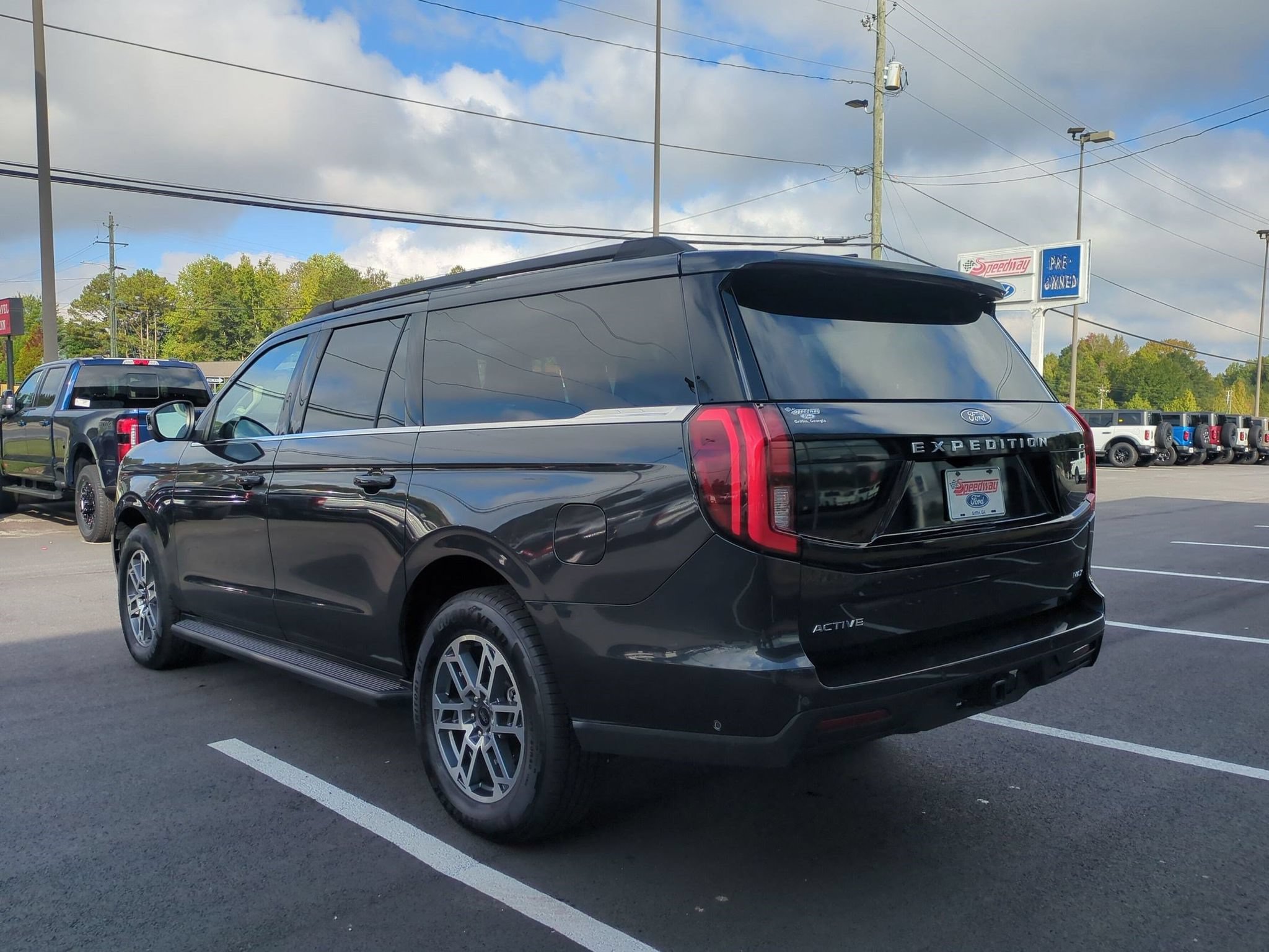 Certified 2025 Ford Expedition Max Active RWD image 9