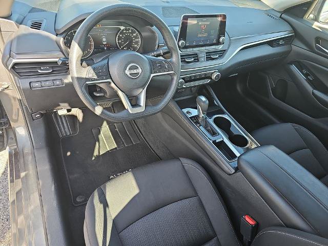 Used 2023 Nissan Altima 2.5 SV FWD image 15