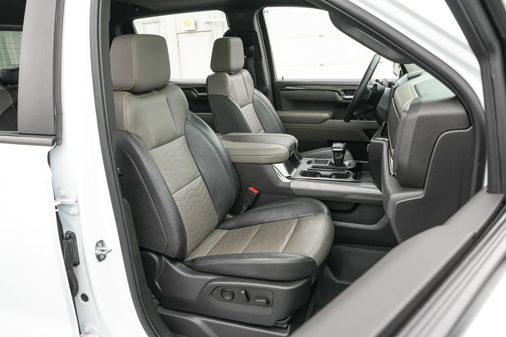 Used 2023 Chevrolet Silverado 1500 ZR2 w/ Technology Package image 27