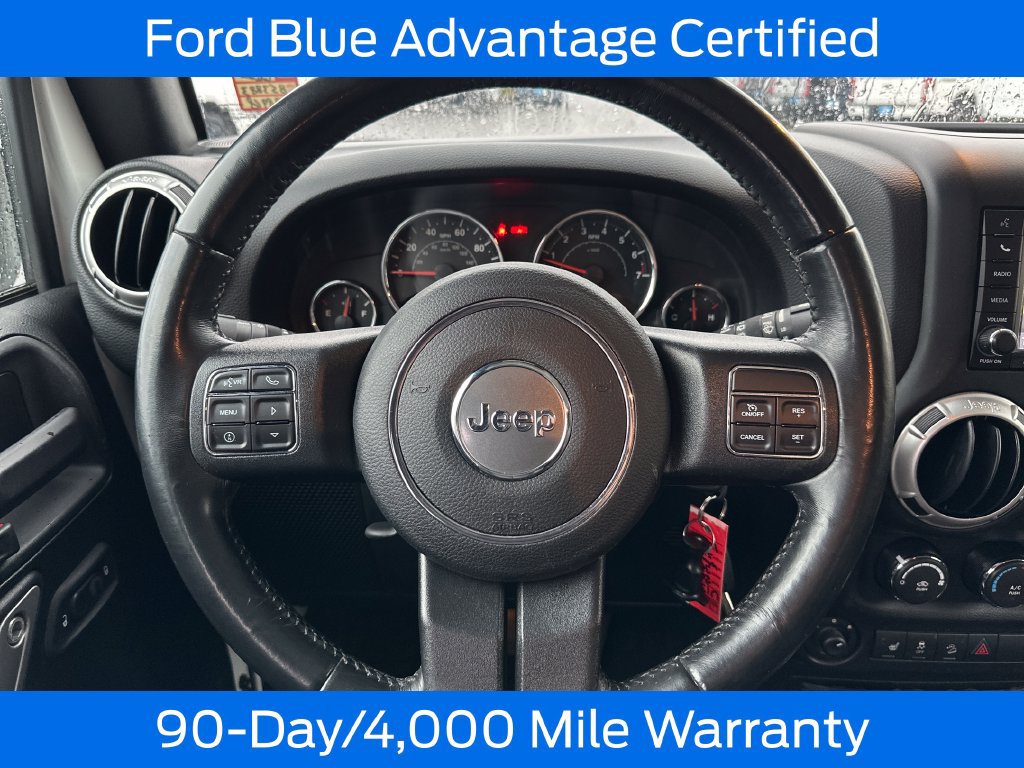 Used 2018 Jeep Wrangler Unlimited Rubicon w/ Connectivity Group AWD/4WD image 21