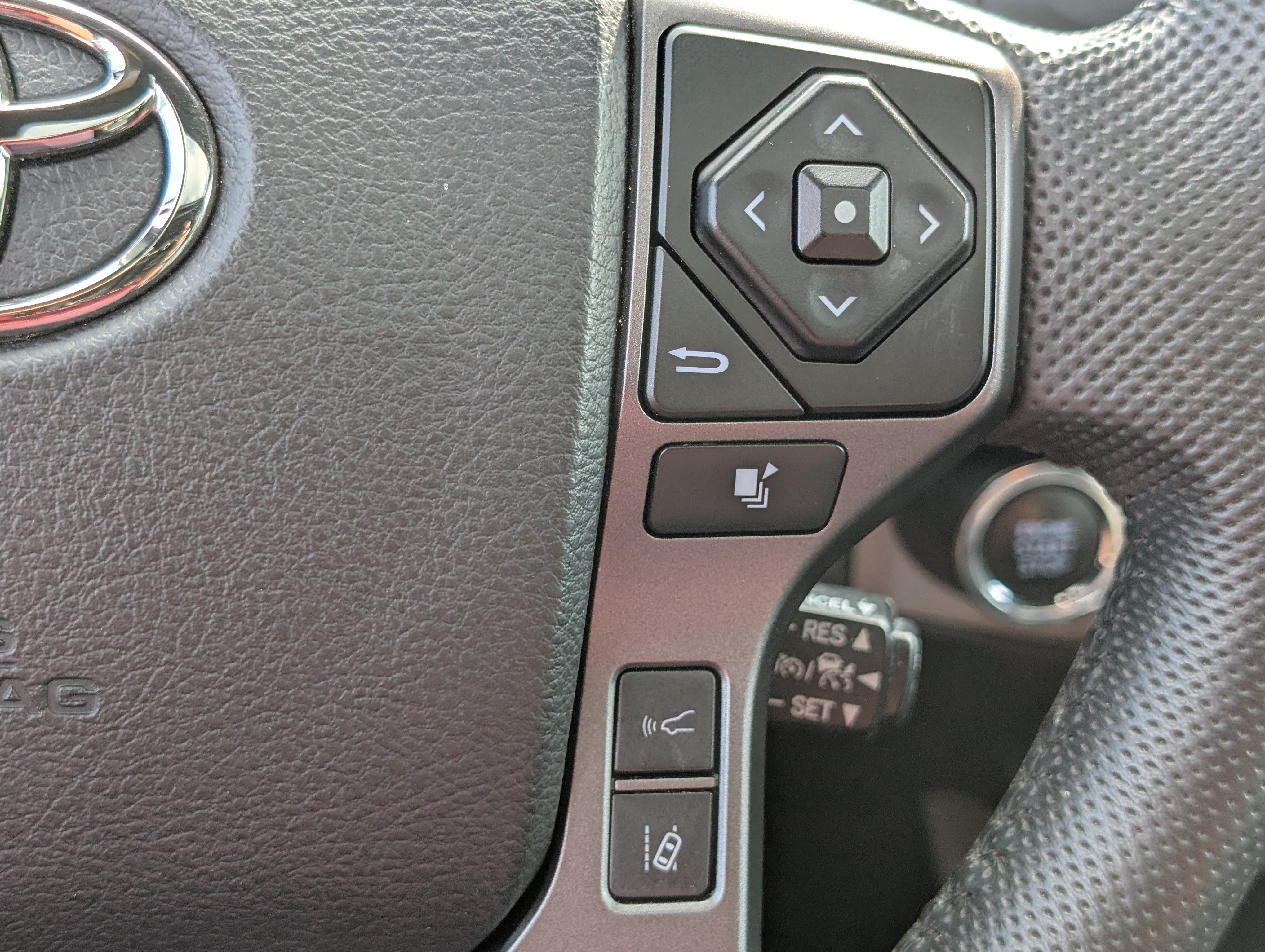 Used 2022 Toyota Tacoma TRD Pro AWD/4WD image 25