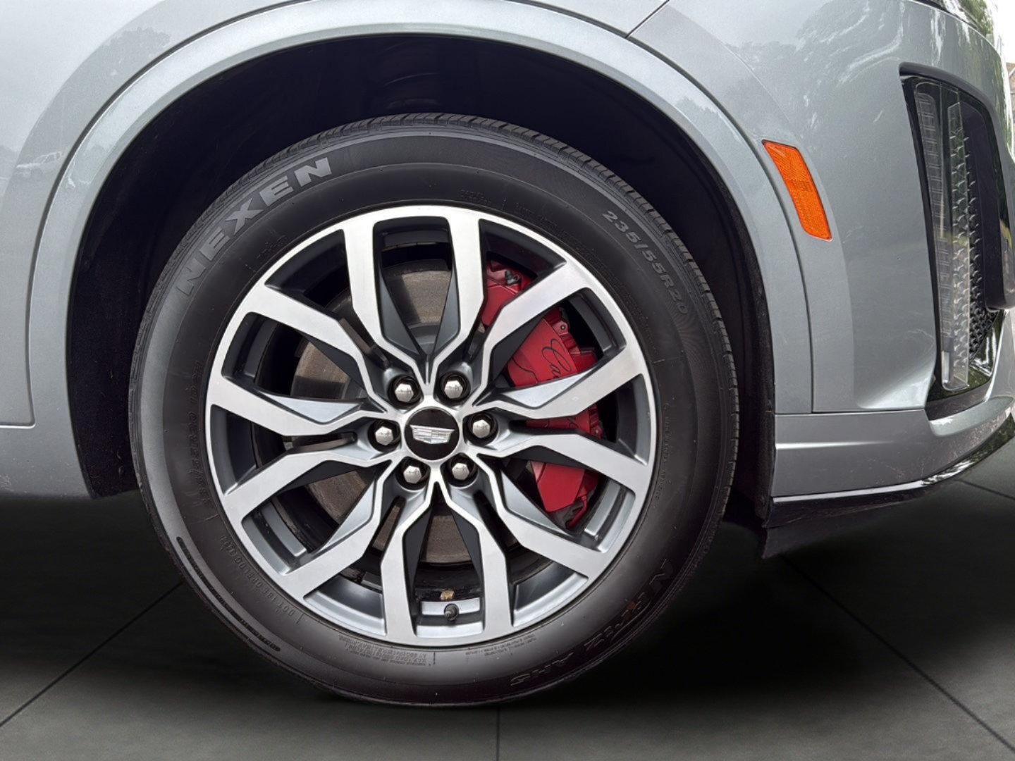 Used 2023 Cadillac XT6 Sport AWD/4WD image 6