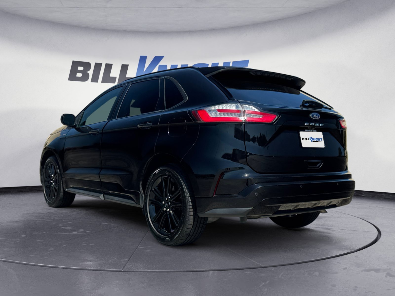 Certified 2024 Ford Edge ST-Line AWD/4WD image 3