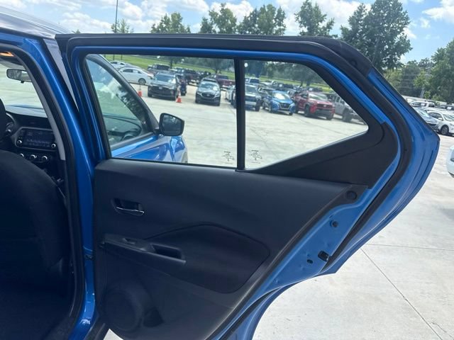 Used 2023 Nissan Kicks SV FWD image 38