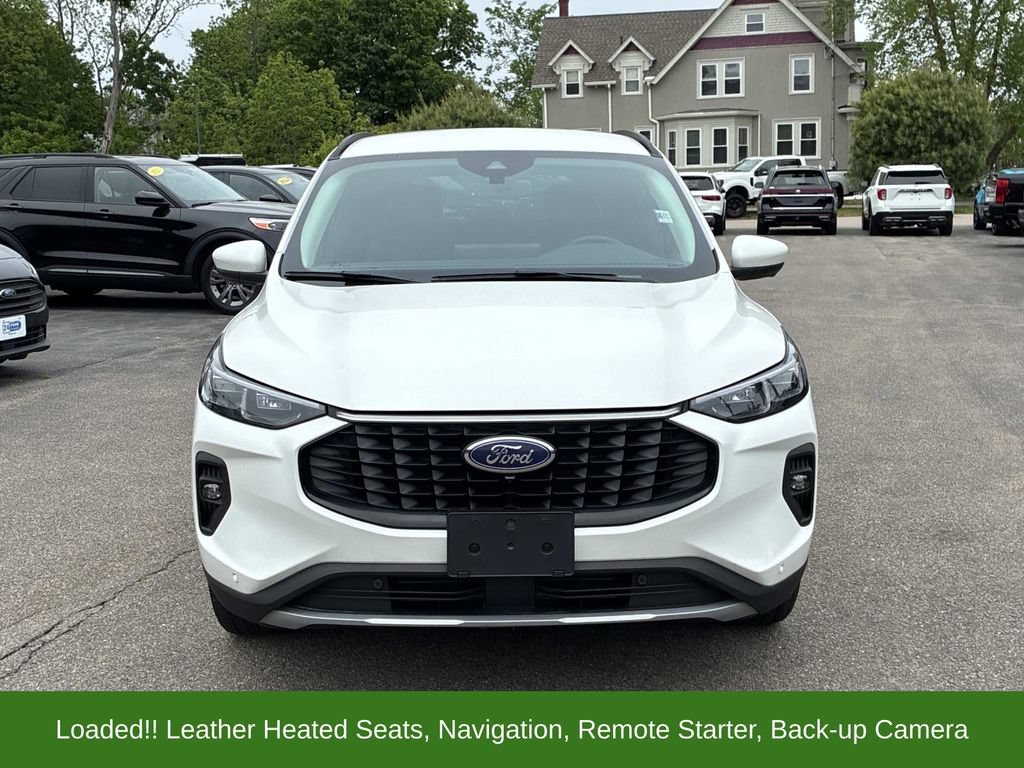 Certified 2024 Ford Escape Platinum AWD/4WD image 2