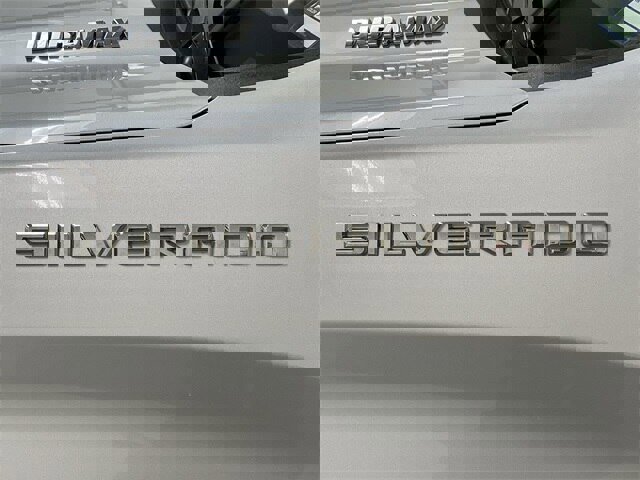 Used 2021 Chevrolet Silverado 1500 LT w/ Convenience Package II image 18