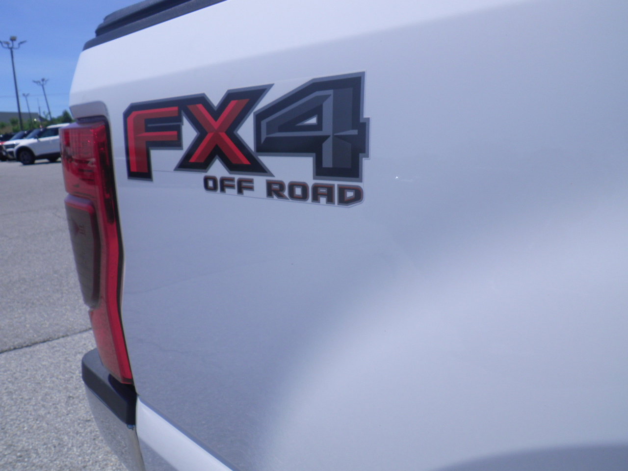 Certified 2022 Ford F350 XLT w/ XLT Premium Package AWD/4WD image 12