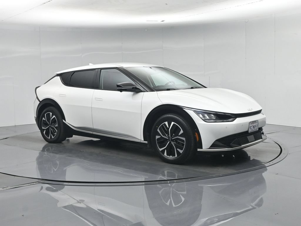 Used 2023 Kia EV6 Wind w/ Wind Technology Package AWD/4WD image 27