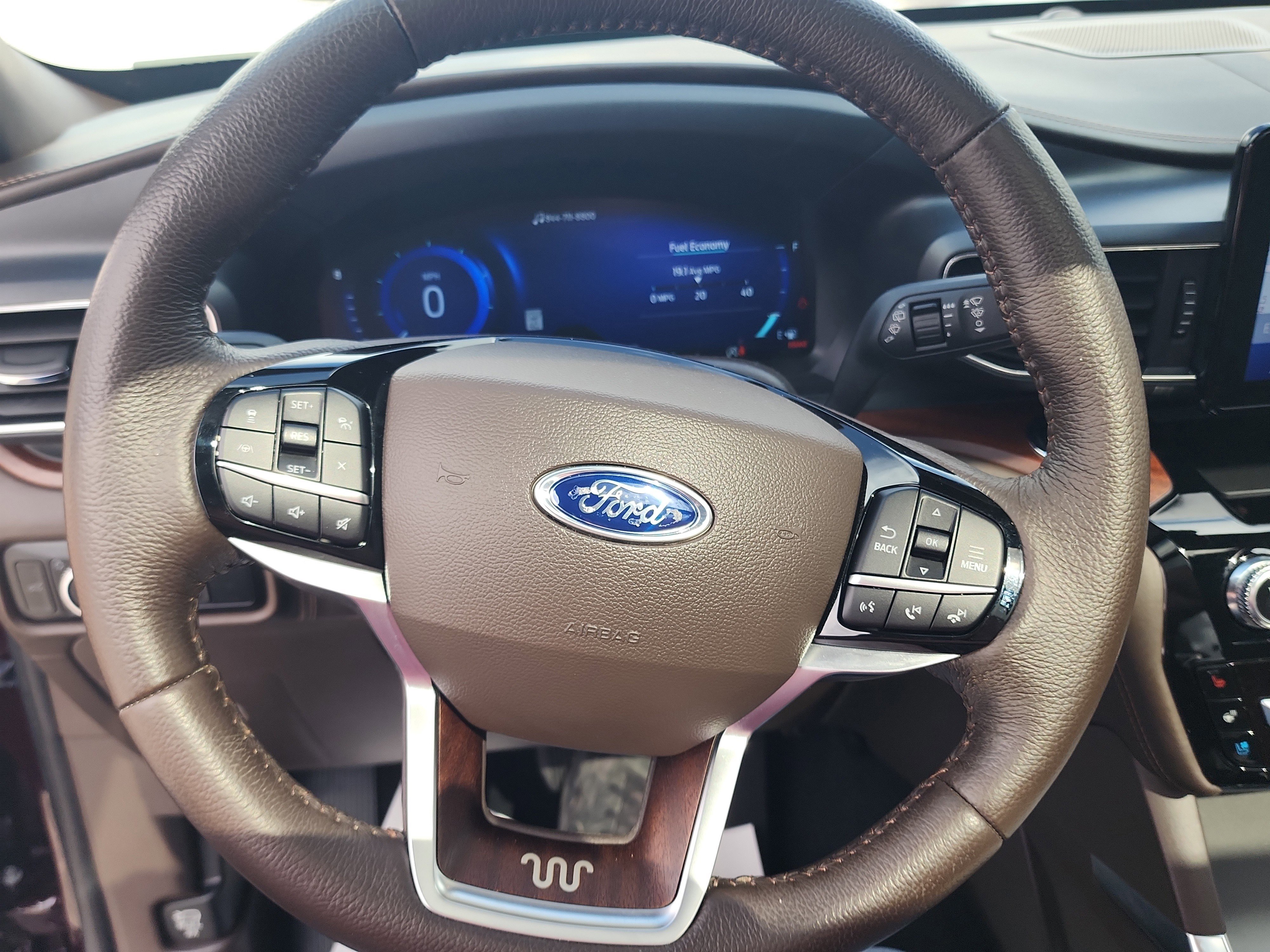 Certified 2023 Ford Explorer King Ranch w/ Class IV Trailer Tow Package image 30