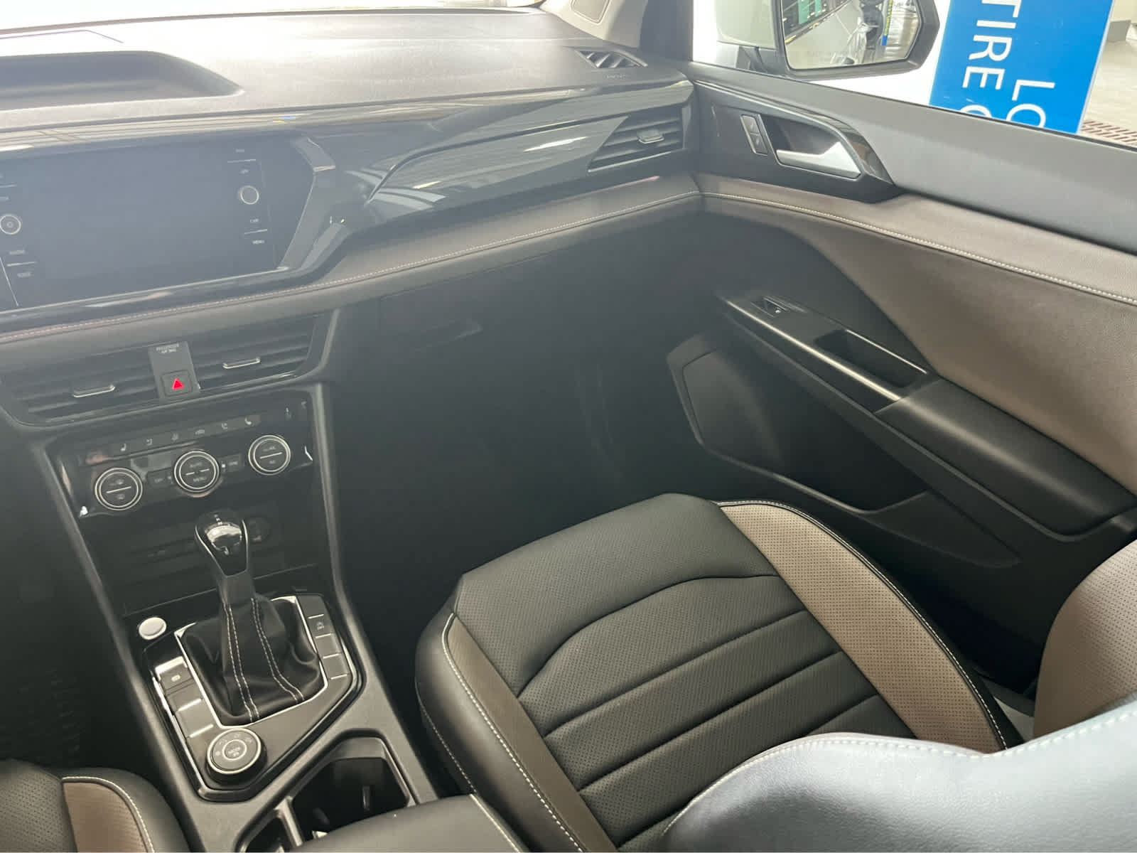 Used 2022 Volkswagen Taos SEL AWD/4WD image 13