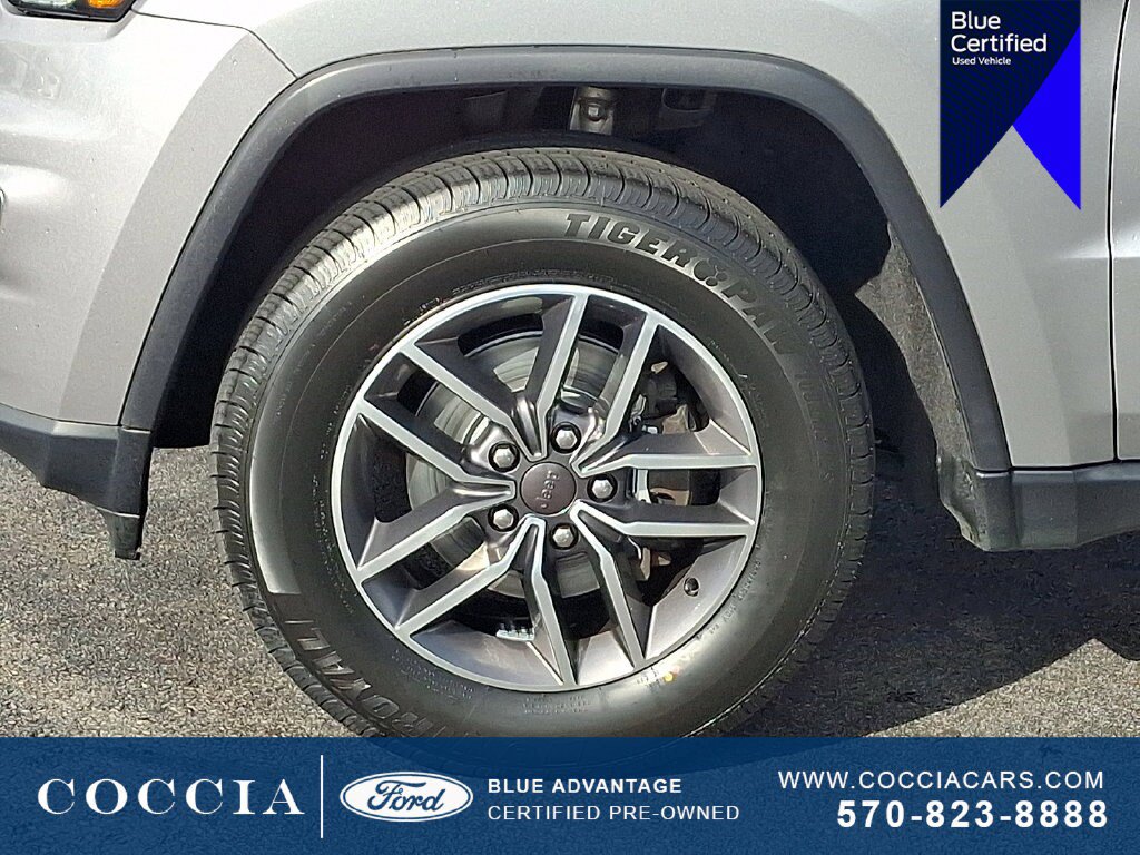 Used 2020 Jeep Grand Cherokee Limited w/ Premium Lighting Group AWD/4WD image 8