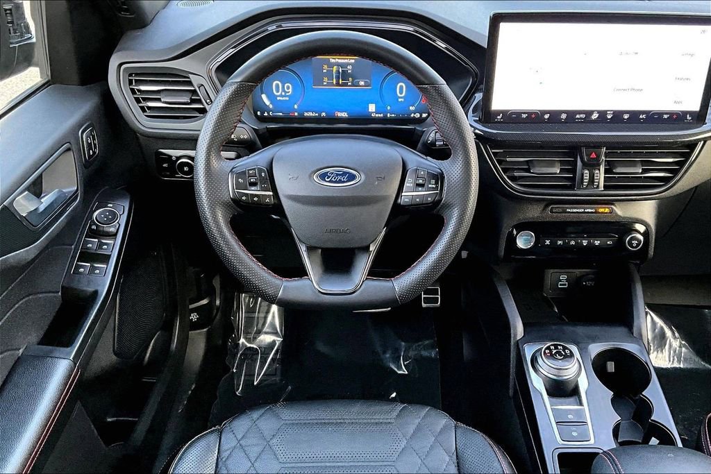 Certified 2023 Ford Escape ST-Line Elite w/ Premium Technology Package AWD/4WD image 5