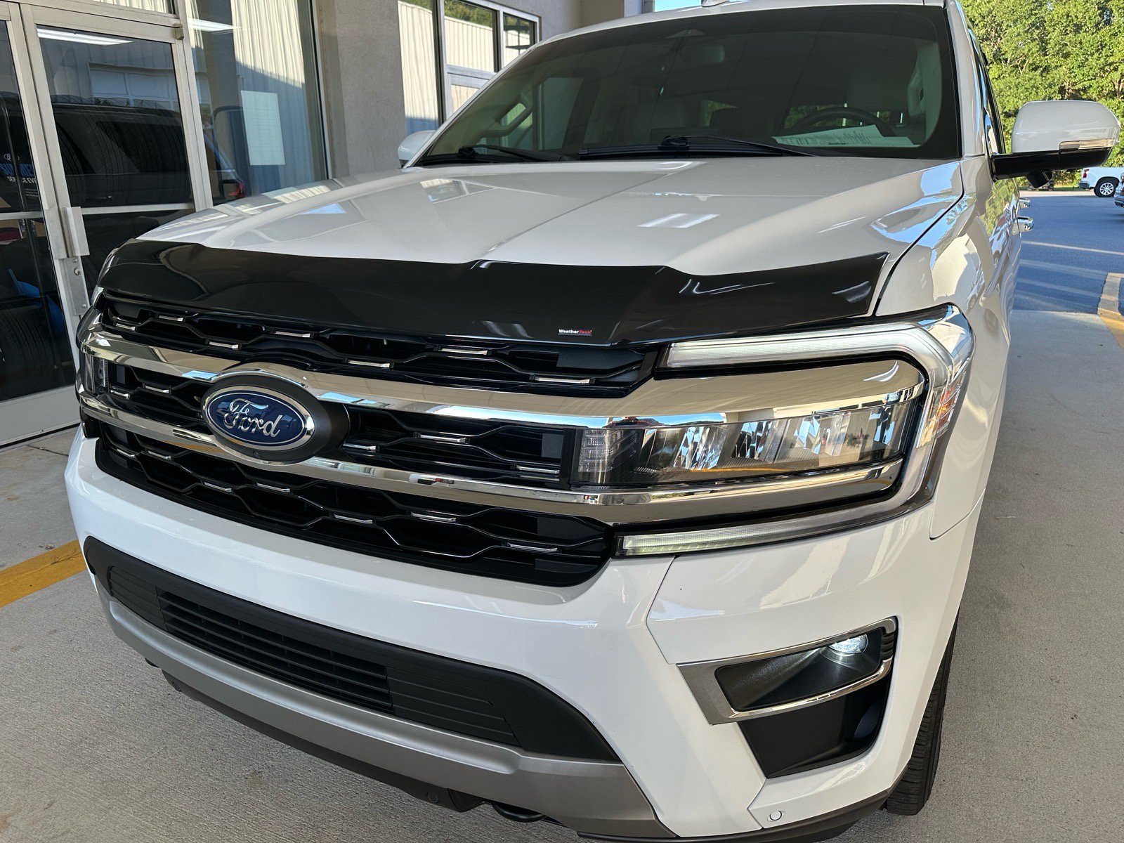 Certified 2024 Ford Expedition Max Limited AWD/4WD image 2