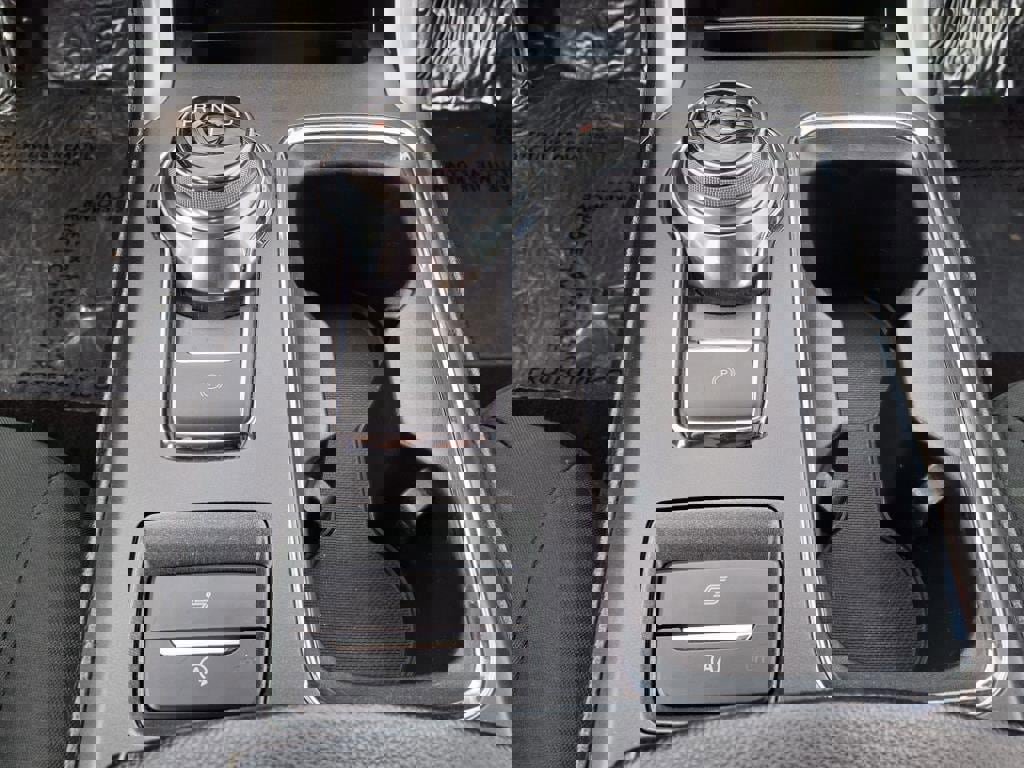 Certified 2020 Ford Fusion SE image 12