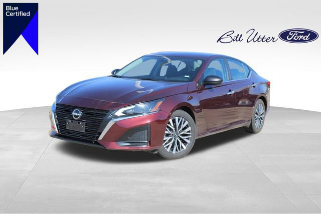 Used 2024 Nissan Altima 2.5 SV image 1