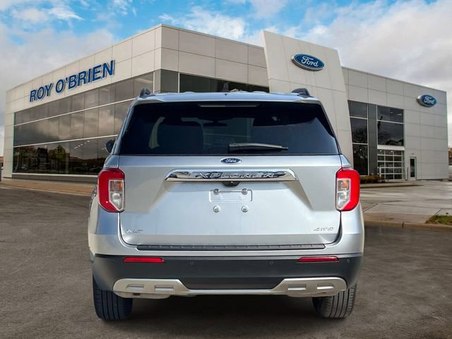 Certified 2023 Ford Explorer XLT w/ Equipment Group 202A image 4