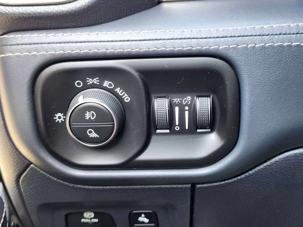 Used 2020 RAM 1500 Limited AWD/4WD image 24