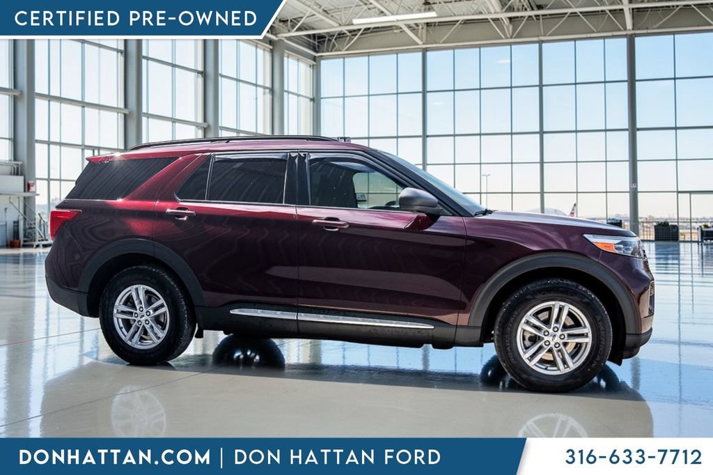 Certified 2022 Ford Explorer XLT w/ Class IV Trailer Tow Package AWD/4WD image 36