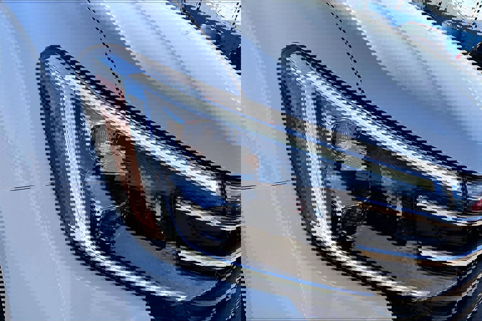 Used 2024 Volkswagen Atlas Peak Edition SE AWD/4WD image 27