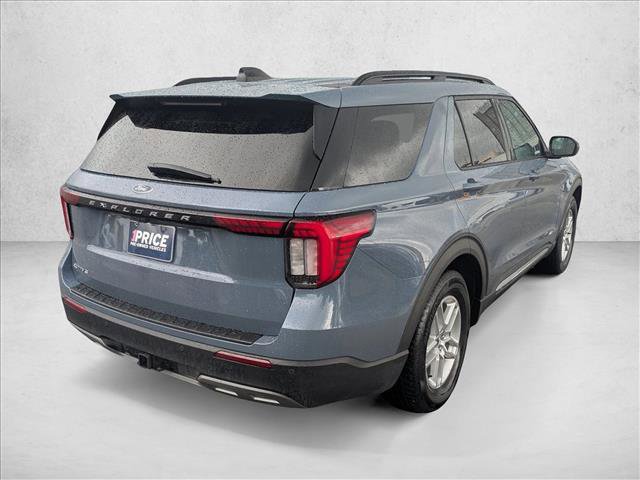 Certified 2025 Ford Explorer Active w/ Active Comfort Package RWD image 5
