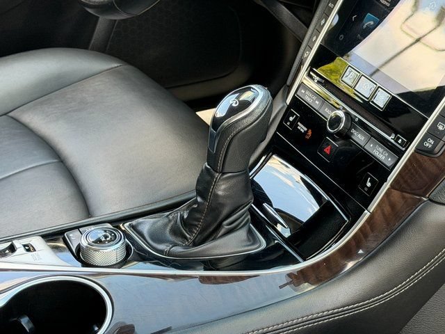 Used 2019 INFINITI Q50 Luxe w/ Essential Package (3.0T Luxe) AWD/4WD image 33