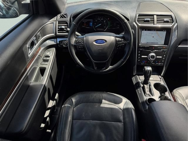 Certified 2018 Ford Explorer Limited FWD image 11