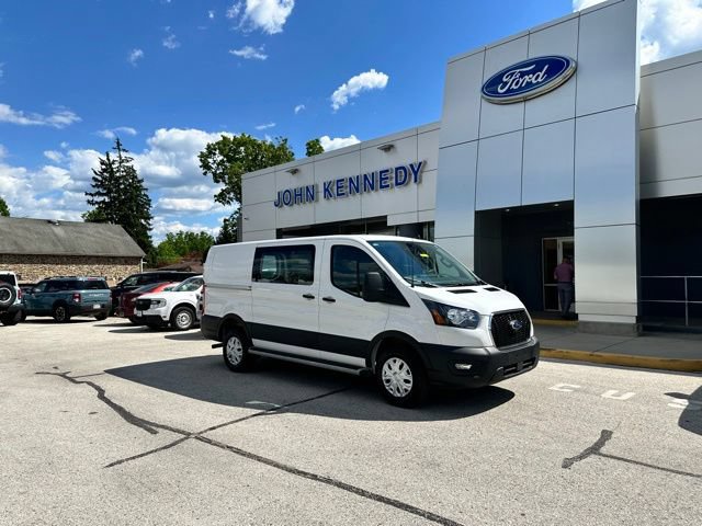 Certified 2025 Ford Transit 250 Low Roof w/ Exterior Upgrade Package RWD image 27