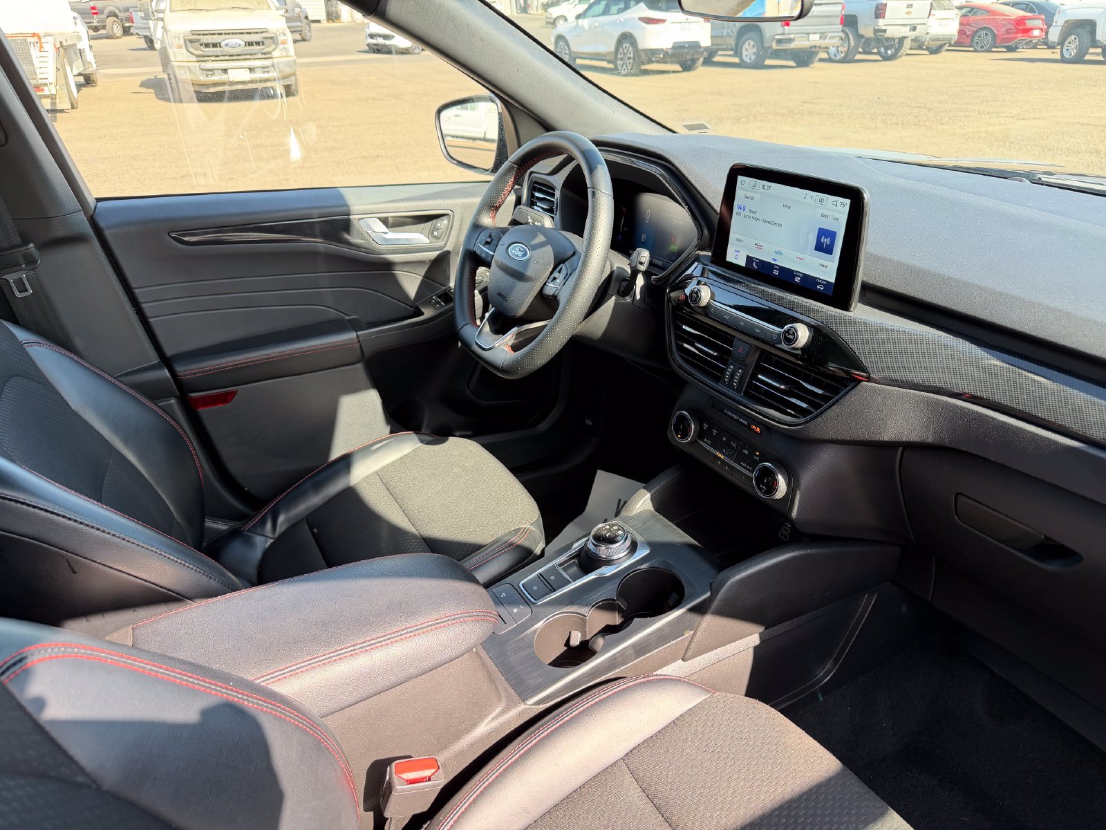 Certified 2025 Ford Escape ST-Line FWD image 15