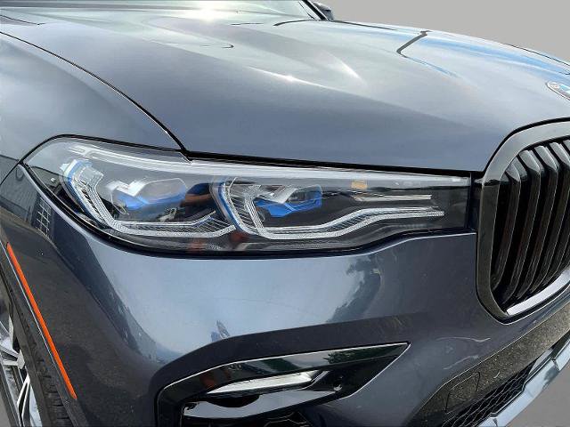 Used 2020 BMW X7 M50i w/ Dynamic Handling Package AWD/4WD image 34