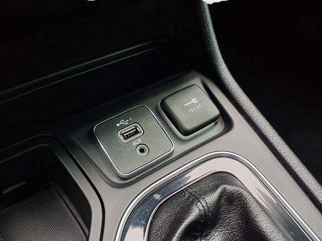 Used 2020 Jeep Cherokee Latitude Plus FWD image 8