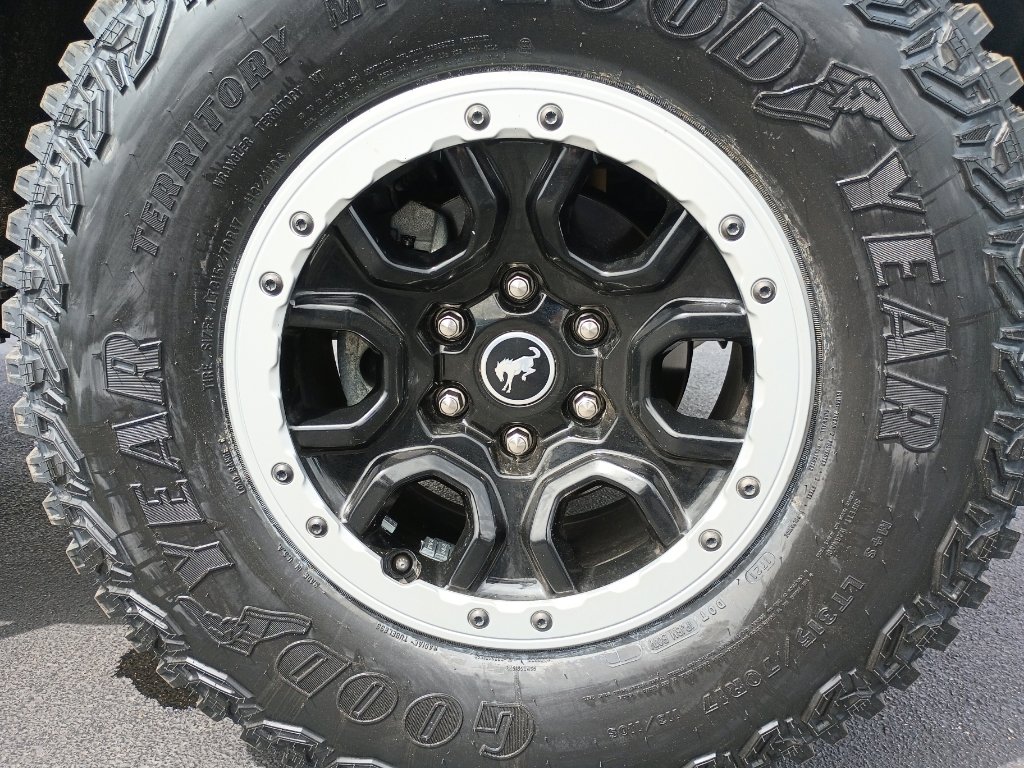 Certified 2023 Ford Bronco Badlands w/ Sasquatch Package AWD/4WD image 30