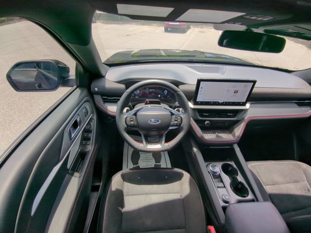 Certified 2025 Ford Explorer ST AWD/4WD image 31