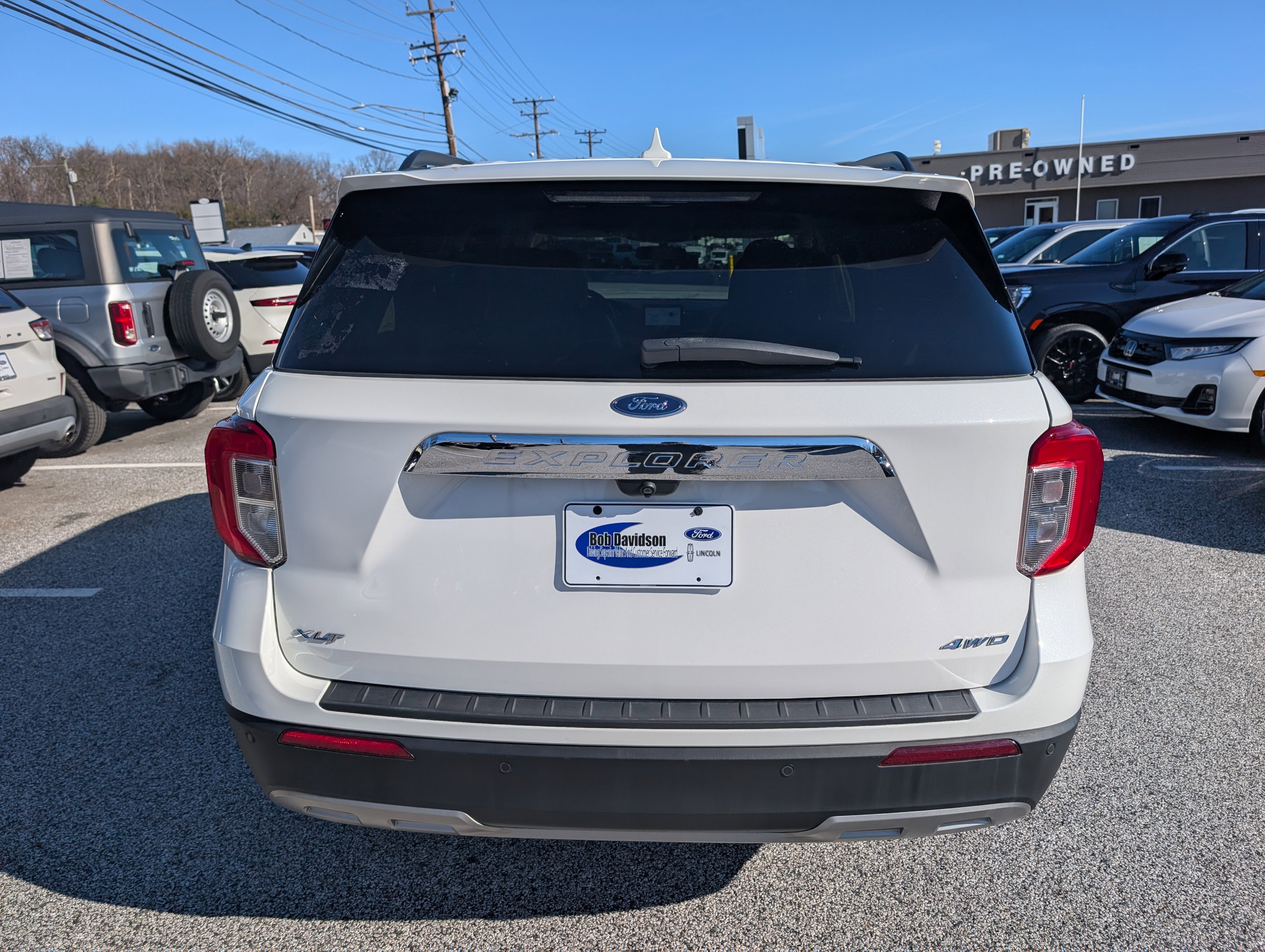 Certified 2022 Ford Explorer XLT w/ Equipment Group 202A image 6