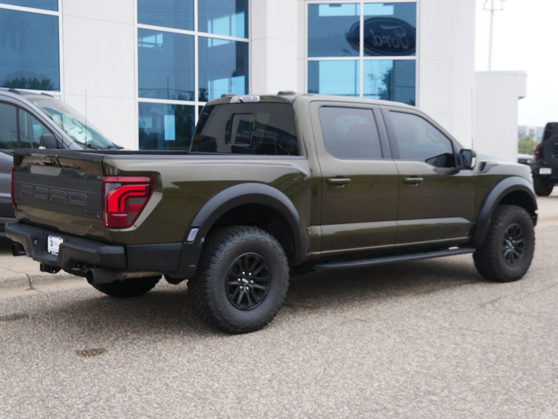 Certified 2025 Ford F150 Raptor AWD/4WD image 3