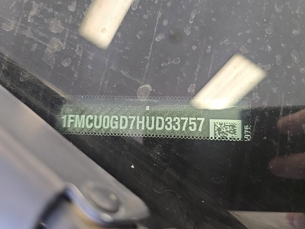 Certified 2017 Ford Escape SE w/ Equipment Group 201A image 6