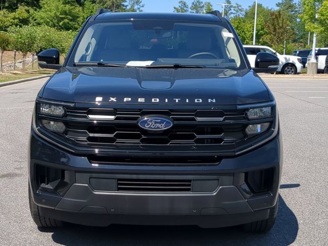 Certified 2025 Ford Expedition Active RWD image 9