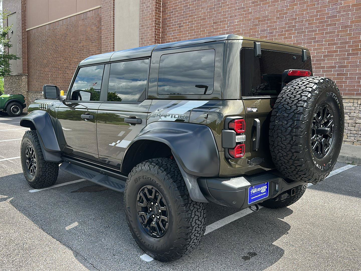 Certified 2025 Ford Bronco Raptor w/ Interior Carbon Fiber Pack AWD/4WD image 3