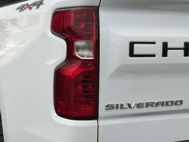 Used 2021 Chevrolet Silverado 1500 LT AWD/4WD image 8