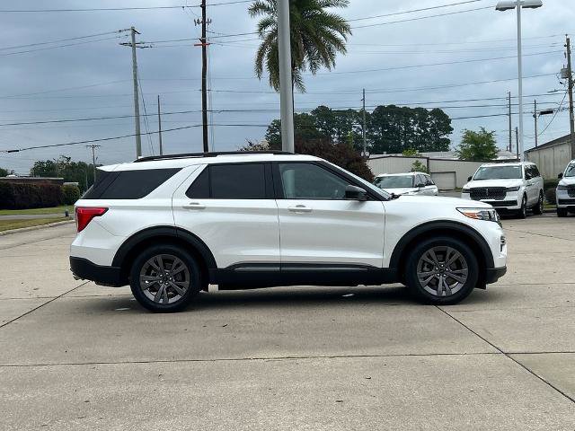 Certified 2023 Ford Explorer XLT w/ Equipment Group 202A RWD image 8