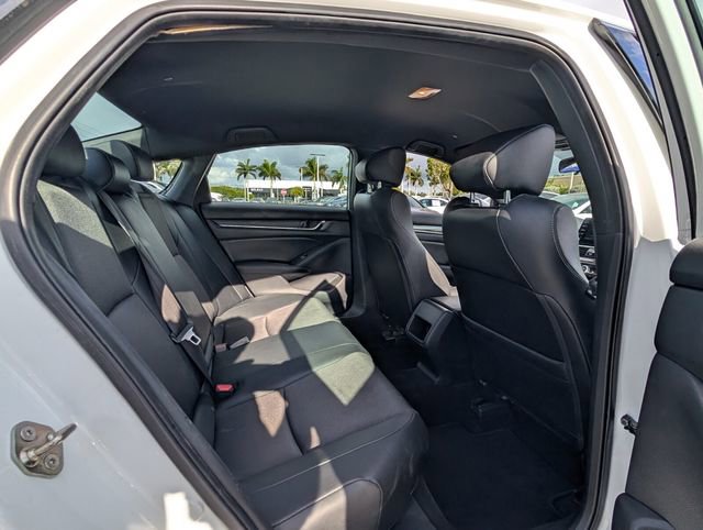 Used 2019 Honda Accord Sport image 12
