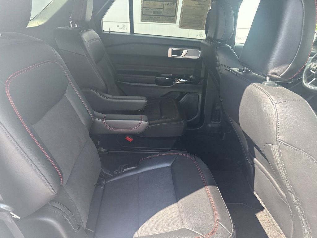 Certified 2024 Ford Explorer ST-Line w/ Class IV Trailer Tow Package RWD image 29