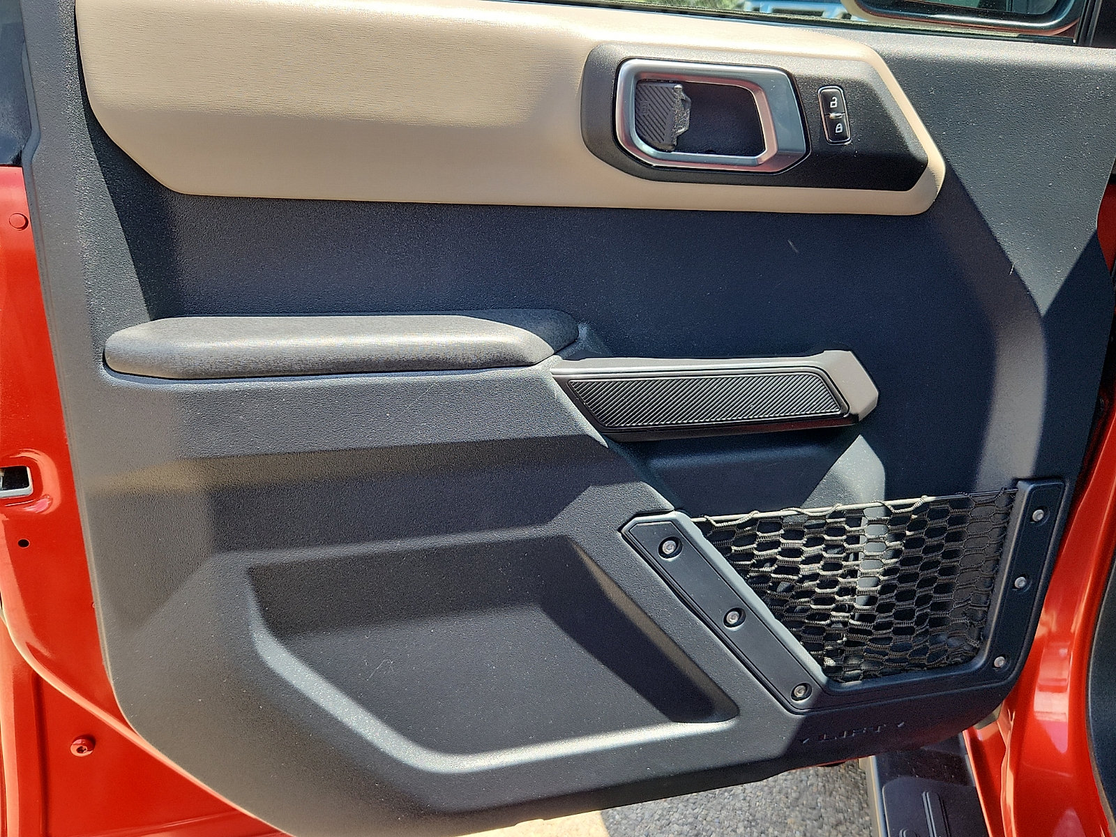 Certified 2024 Ford Bronco Wildtrak AWD/4WD image 12