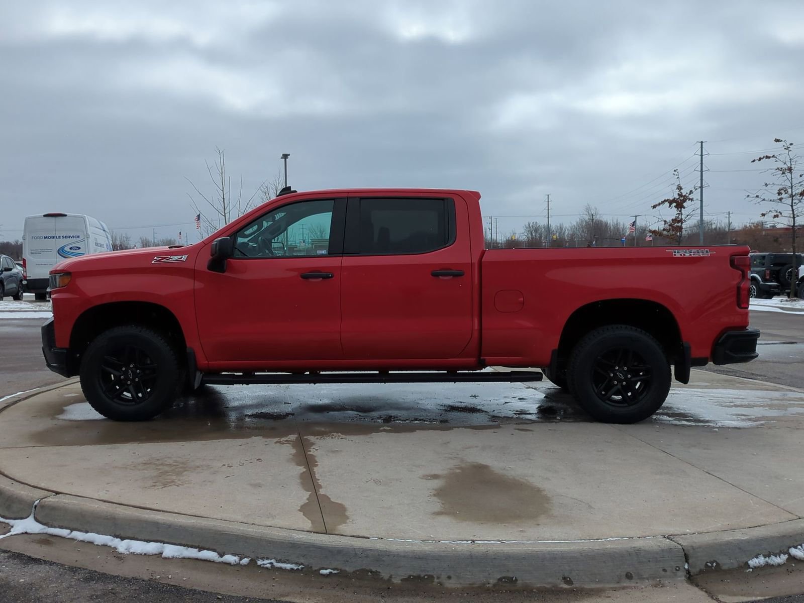 Used 2021 Chevrolet Silverado 1500 Custom Trail Boss image 3