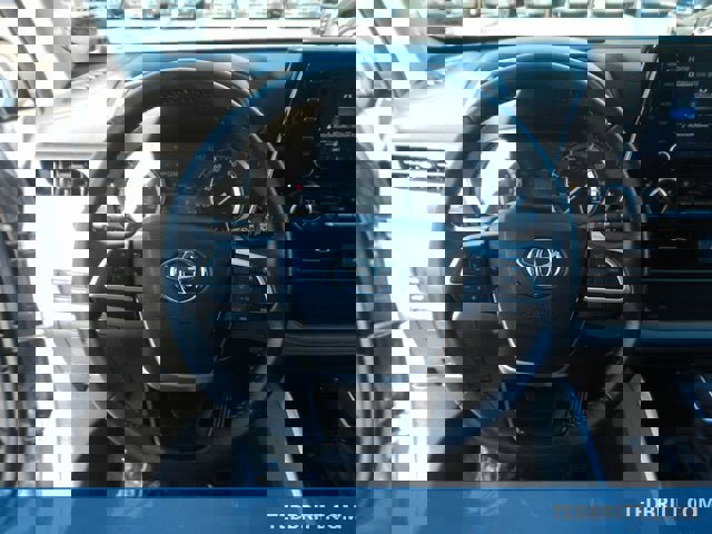 Used 2022 Toyota Highlander XLE image 28