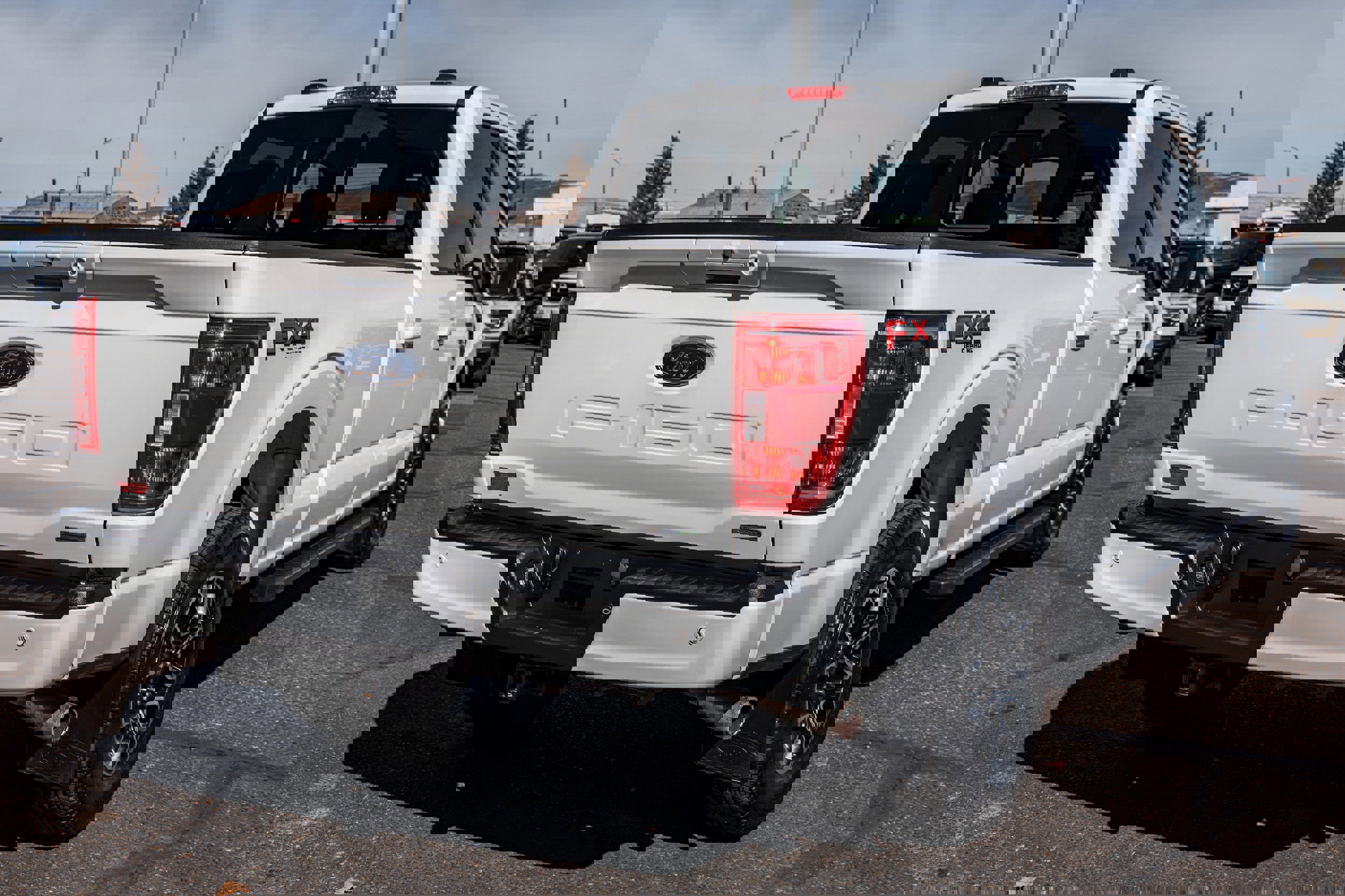 Certified 2023 Ford F150 XLT w/ Equipment Group 302A High image 4