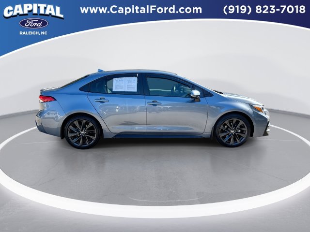 Used 2025 Toyota Corolla SE FWD image 9