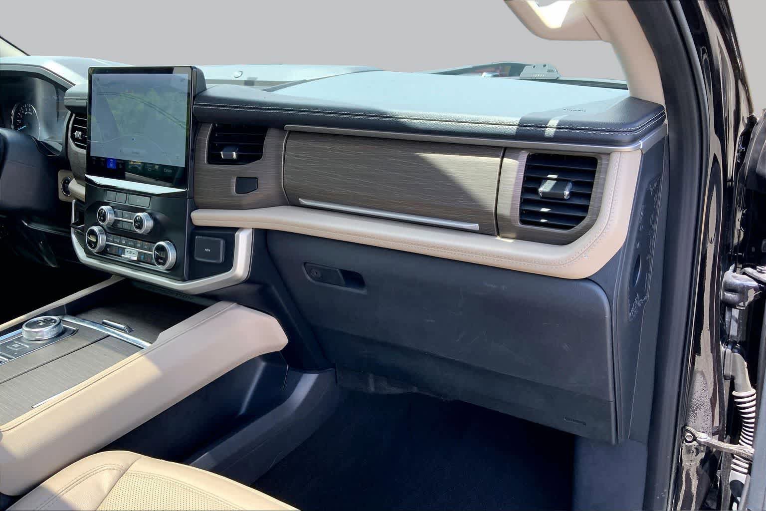 Certified 2024 Ford Expedition Max Limited RWD image 19