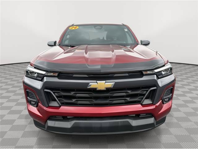 Used 2024 Chevrolet Colorado LT w/ LT Convenience Package III AWD/4WD image 2