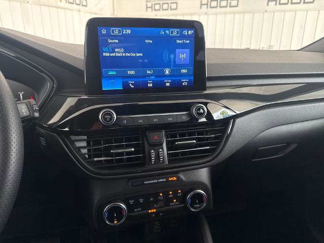 Certified 2025 Ford Escape ST-Line AWD/4WD image 1